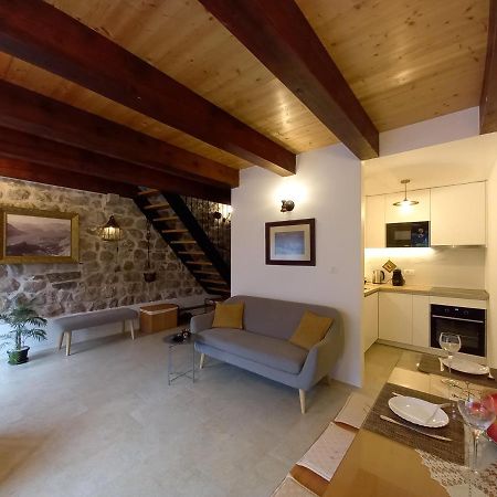 Romantic Stone House By The Sea **** Kotor Exterior foto