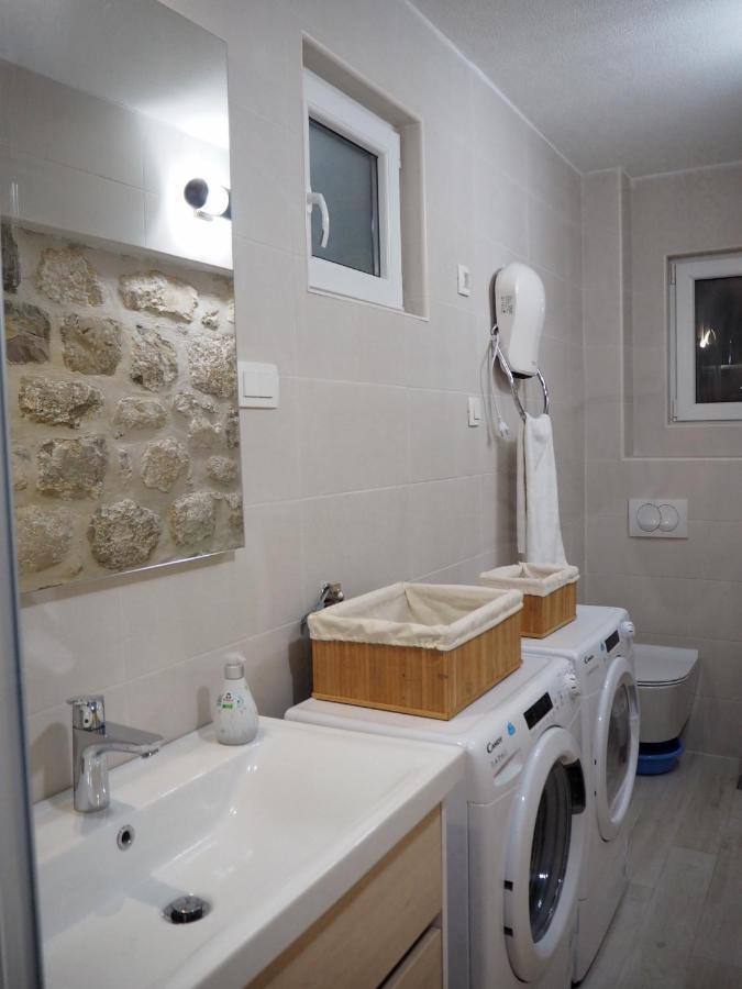 Romantic Stone House By The Sea **** Kotor Exterior foto