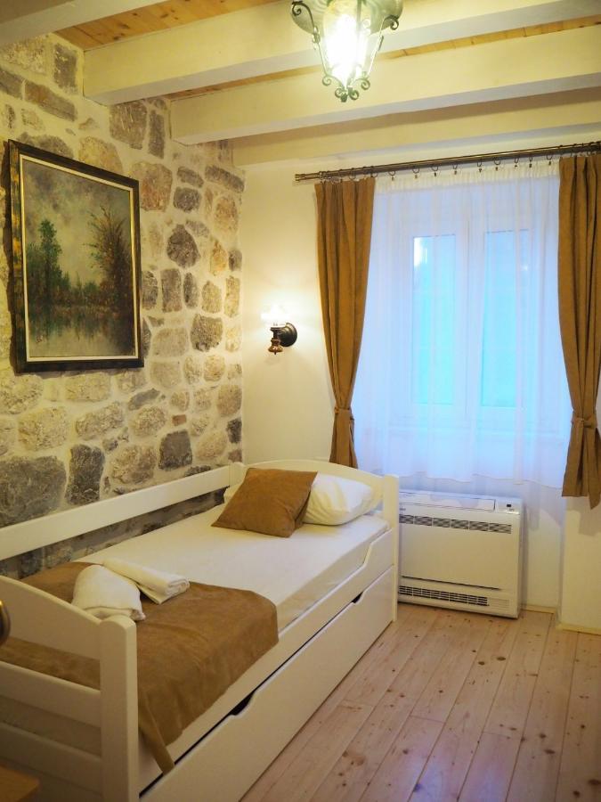 Romantic Stone House By The Sea **** Kotor Exterior foto