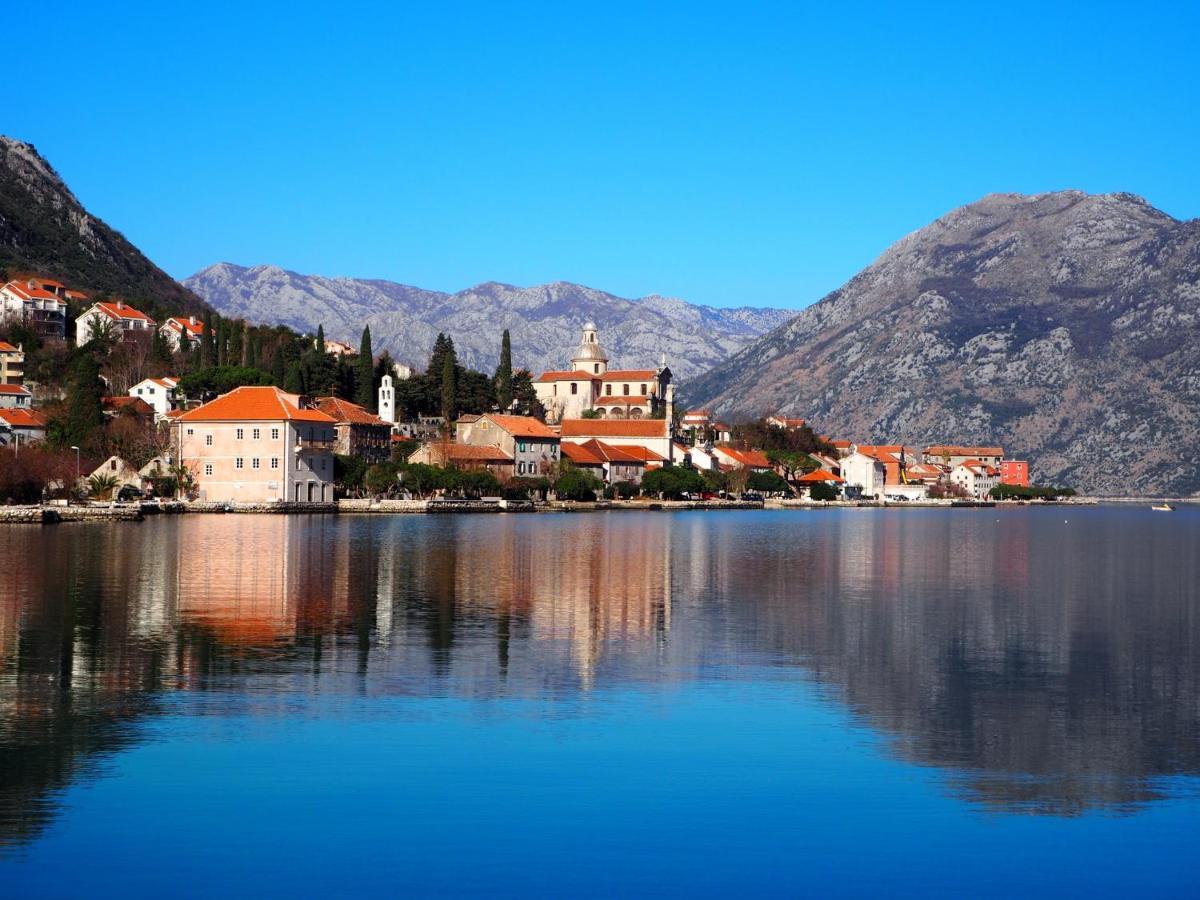 Romantic Stone House By The Sea **** Kotor Exterior foto