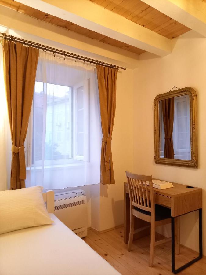 Romantic Stone House By The Sea **** Kotor Exterior foto